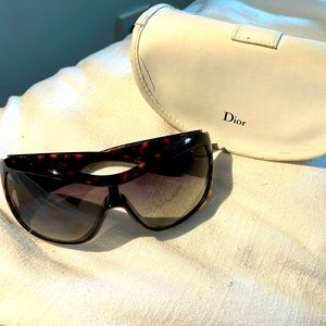 Vintage Dior wrap around sunglasses